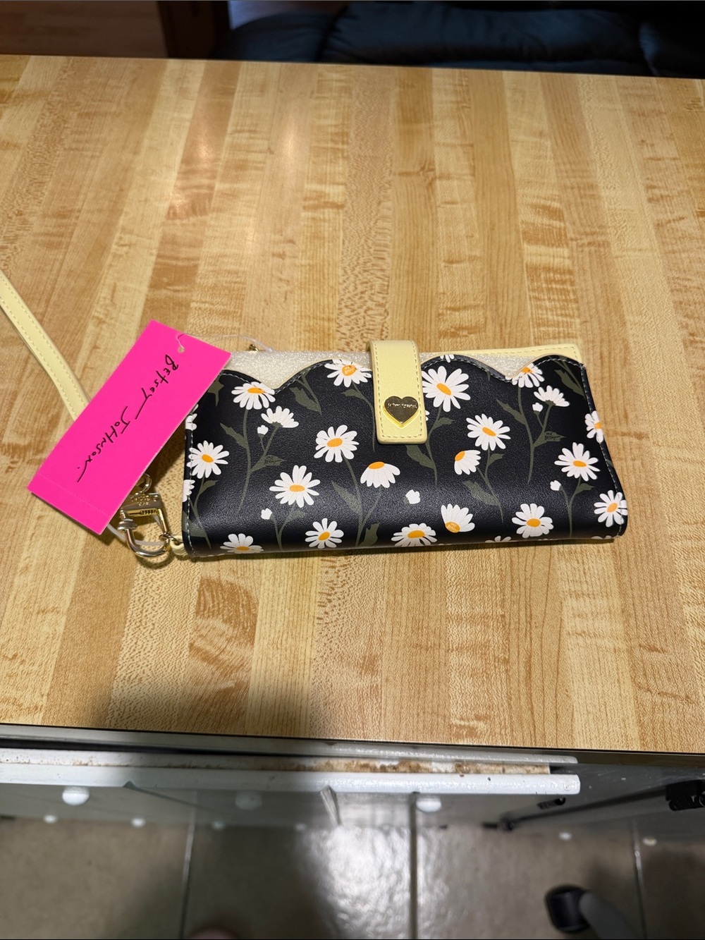 Betsey Johnson Black Daisy Wristlet Wallet with Yellow Trim NWT